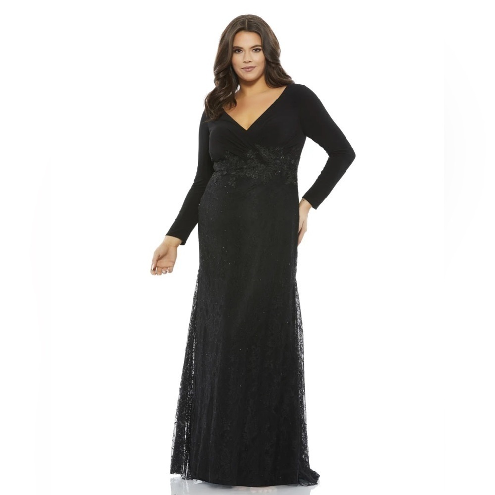 Mac Duggal 67896 NWT WRAP-OVER LONG SLEEVE LACE APPLIQUE TRUMPET G…